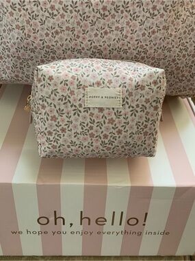 New Exclusive Mother’s Day 2026 Poppy & Peonies floral cosmetic bag.